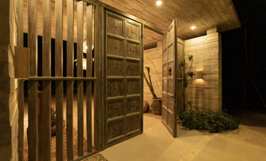 Beautiful Studio with Swimming lane next to Holistika Hotel.