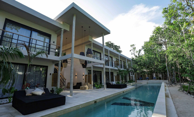 Beautiful Studio with Swimming lane next to Holistika Hotel.