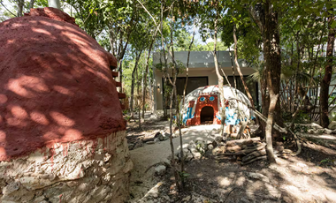 Beautiful Studio with Swimming lane next to Holistika Hotel.