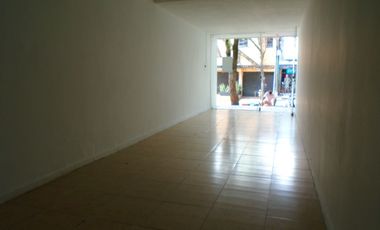 ARRIENDO LOCAL COMERCIAL EN CUDRA PLAY BUCARAMANGA