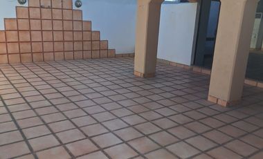 Casa en Venta en Terrazas, Col. Tequis, a unos pasos del colegio de contadores.