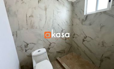 Casa en Renta en Fraccionamiento Privada Acueducto, Santa Catarina, UDEM.
