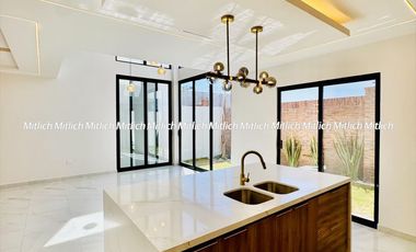 CASA EN VENTA  FRACC. ALTOZANO $5,520,000.