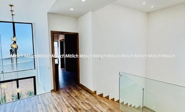 CASA EN VENTA  FRACC. ALTOZANO $5,520,000.