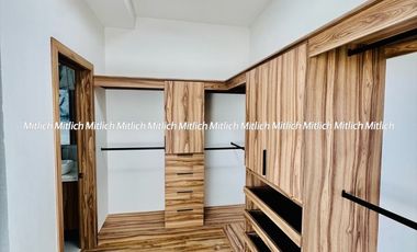 CASA EN VENTA  FRACC. ALTOZANO $5,520,000.