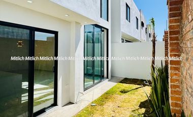 CASA EN VENTA  FRACC. ALTOZANO $5,520,000.