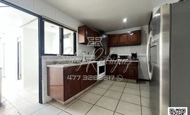 CASA EN RENTA, REAL DE BUGAMBILIAS, 3 REC. 2 CON BAÑO, 3 AUTOS, AMUEBLADA, EQUIPADA