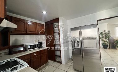 CASA EN RENTA, REAL DE BUGAMBILIAS, 3 REC. 2 CON BAÑO, 3 AUTOS, AMUEBLADA, EQUIPADA
