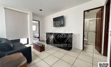 CASA EN RENTA, REAL DE BUGAMBILIAS, 3 REC. 2 CON BAÑO, 3 AUTOS, AMUEBLADA, EQUIPADA