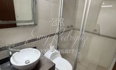 CASA EN RENTA, REAL DE BUGAMBILIAS, 3 REC. 2 CON BAÑO, 3 AUTOS, AMUEBLADA, EQUIPADA