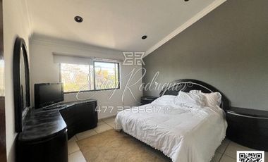 CASA EN RENTA, REAL DE BUGAMBILIAS, 3 REC. 2 CON BAÑO, 3 AUTOS, AMUEBLADA, EQUIPADA