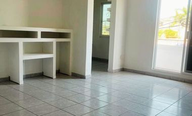 VENDO CASA EN PUERTO VALLARTA, COL. VALLE DORADO, NAYARIT