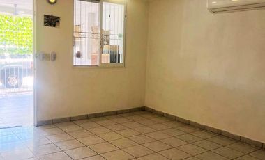 VENDO CASA EN PUERTO VALLARTA, COL. VALLE DORADO, NAYARIT