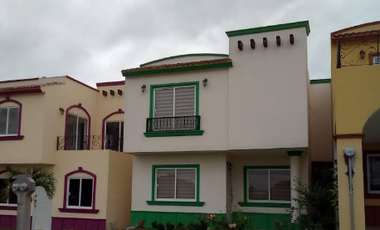 ¡OPORTUNIDAD ÚNICA! VENTA DE CASA EN FINCA LOS LIRIOS, LAS FINCAS RESIDENCIAL, POZA RICA