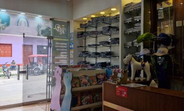 PROPIEDAD COMERCIAL A 1 CUADRA DE LA CALLE DE LAS PIEDRAS  - TARAPOTO - RENTABILIDAD INMEDIATA