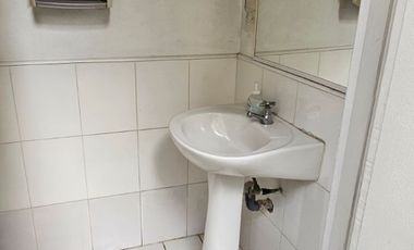 Avenida Libertad, Comercial