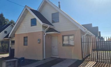 SE VENDE CASA CON EXCELENTE UBICACION COMERCIAL