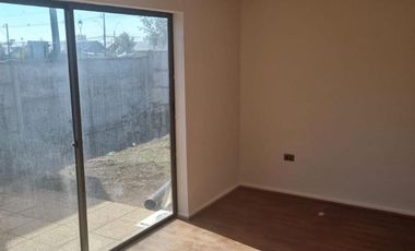 SE VENDE CASA CON EXCELENTE UBICACION COMERCIAL