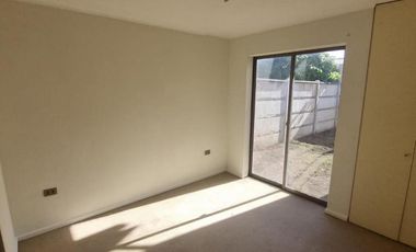 SE VENDE CASA CON EXCELENTE UBICACION COMERCIAL