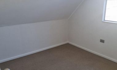SE VENDE CASA CON EXCELENTE UBICACION COMERCIAL