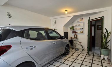 ¡Vendo Casa en Urdesa Central Sector Colegio Santo Domingo de Guzmán!