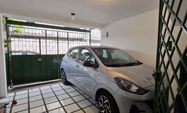 ¡Vendo Casa en Urdesa Central Sector Colegio Santo Domingo de Guzmán!