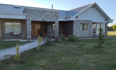 SE VENDE CASA CAMINO ANTUCO