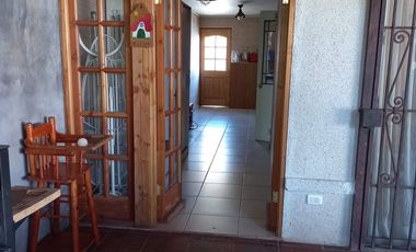 Se vende casa , 200 M2 , en condominio Laguna del Sol, Padre Hurtado