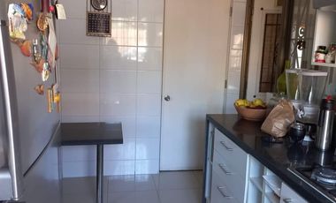 Se vende casa , 200 M2 , en condominio Laguna del Sol, Padre Hurtado
