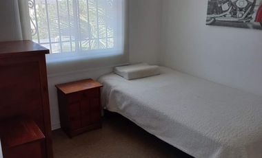 Se vende casa , 200 M2 , en condominio Laguna del Sol, Padre Hurtado