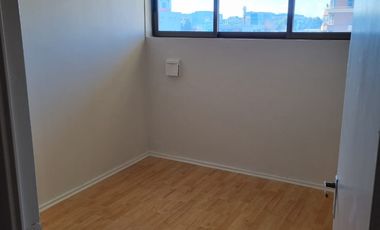 SE VENDE DEPARTAMENTO FRENTE PLAZA PINTO