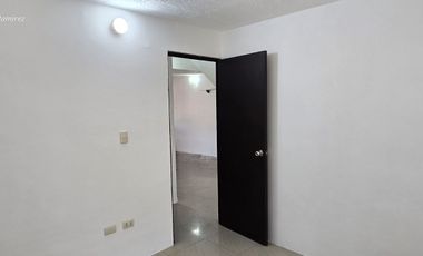 Vendo Casa de 4 Dormitorios c/u con Baño en Villa del Rey - Rey Carlos
