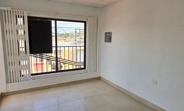 Vendo Casa de 4 Dormitorios c/u con Baño en Villa del Rey - Rey Carlos