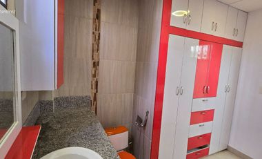 Vendo Casa de 4 Dormitorios c/u con Baño en Villa del Rey - Rey Carlos