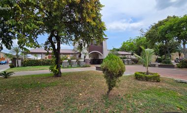 Vendo Casa de 4 Dormitorios c/u con Baño en Villa del Rey - Rey Carlos