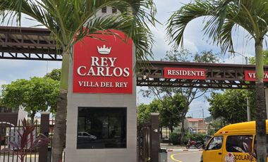 Vendo Casa de 4 Dormitorios c/u con Baño en Villa del Rey - Rey Carlos