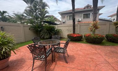 VENTA CASA ESTANCIAS DEL RIO SAMBORONDON