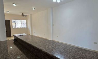Vendo Moderna Casa en Ciudadela Guayacanes 2 Plantas en Sector Cerrado