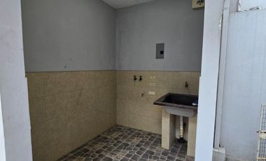 Vendo Moderna Casa en Ciudadela Guayacanes 2 Plantas en Sector Cerrado