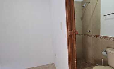 Vendo Moderna Casa en Ciudadela Guayacanes 2 Plantas en Sector Cerrado