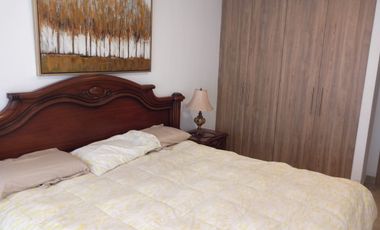 Departamento amoblado de alquiler en Los Ceibos, 3 dormitorios, ascensor.