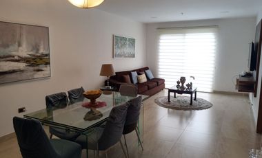 Departamento amoblado de alquiler en Los Ceibos, 3 dormitorios, ascensor.