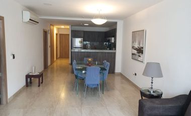 Departamento amoblado de alquiler en Los Ceibos, 3 dormitorios, ascensor.