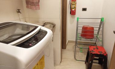 Departamento amoblado de alquiler en Los Ceibos, 3 dormitorios, ascensor.