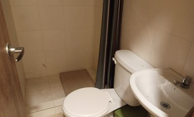 Departamento amoblado de alquiler en Los Ceibos, 3 dormitorios, ascensor.