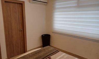 Departamento amoblado de alquiler en Los Ceibos, 3 dormitorios, ascensor.