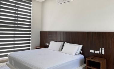 EN VENTA EXCLUSIVA RESIDENCIA CON ALBERCA PRIVADA EN PLAYA DEL CARMEN A 7 MINUTOS DE LA HERMOSA PLAYA XPU-HA