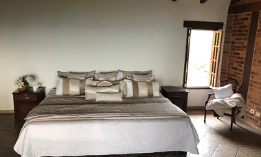 CASA EN VENTA EN COLINAS DE ARROYO HONDO