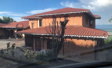 CASA EN VENTA EN COLINAS DE ARROYO HONDO