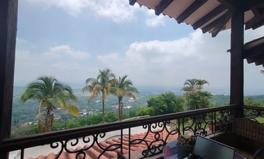 CASA EN VENTA EN COLINAS DE ARROYO HONDO